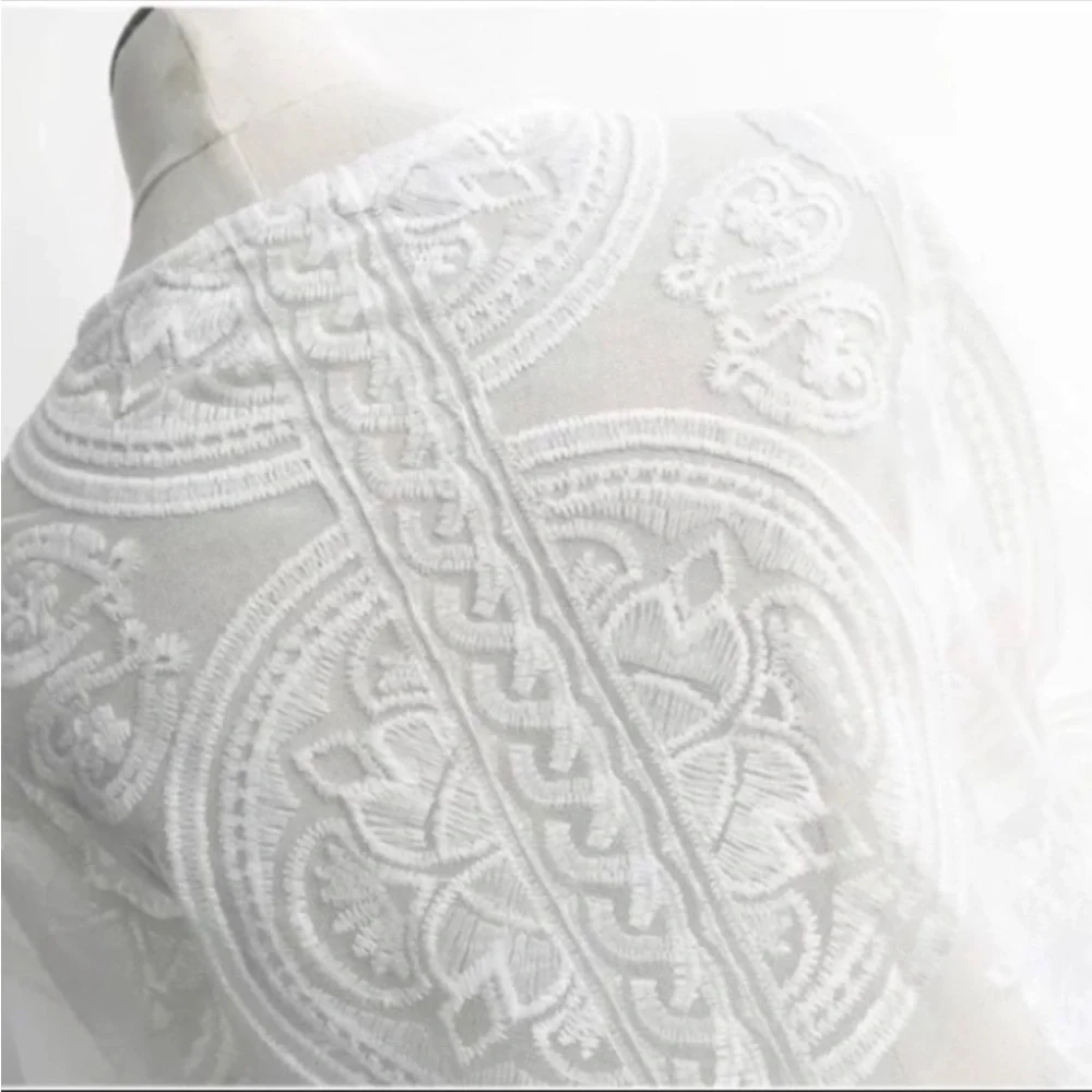 New! White Bohemian Scallop Embroidered Duster Kimono - Picture 10 of 10